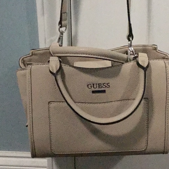 Guess satchel handbag - Picture 2 of 3